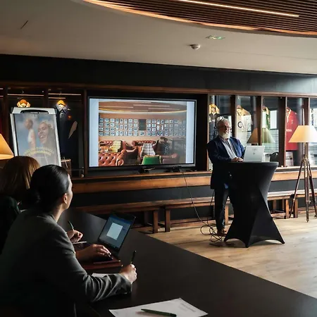 Ibis Styles كاستيلنوداري