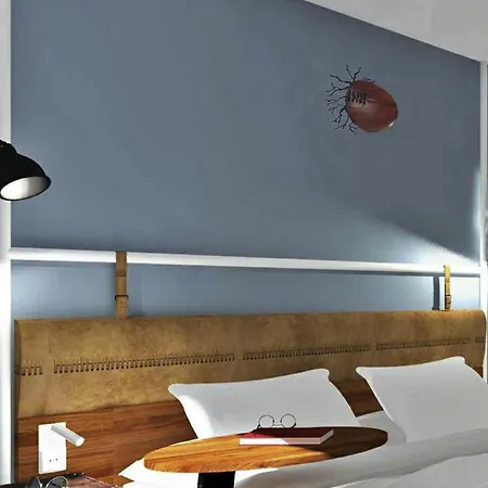 Ibis Styles فندق كاستيلنوداري