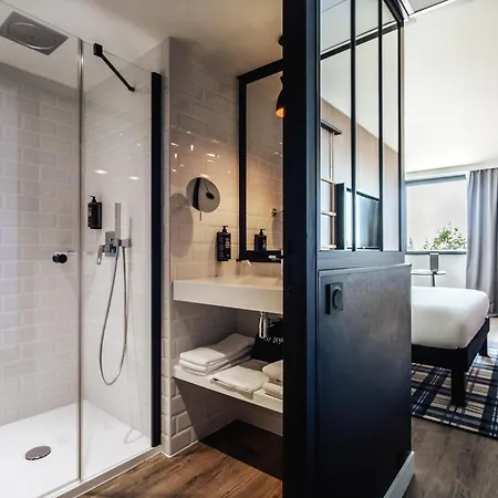 فندق Ibis Styles كاستيلنوداري